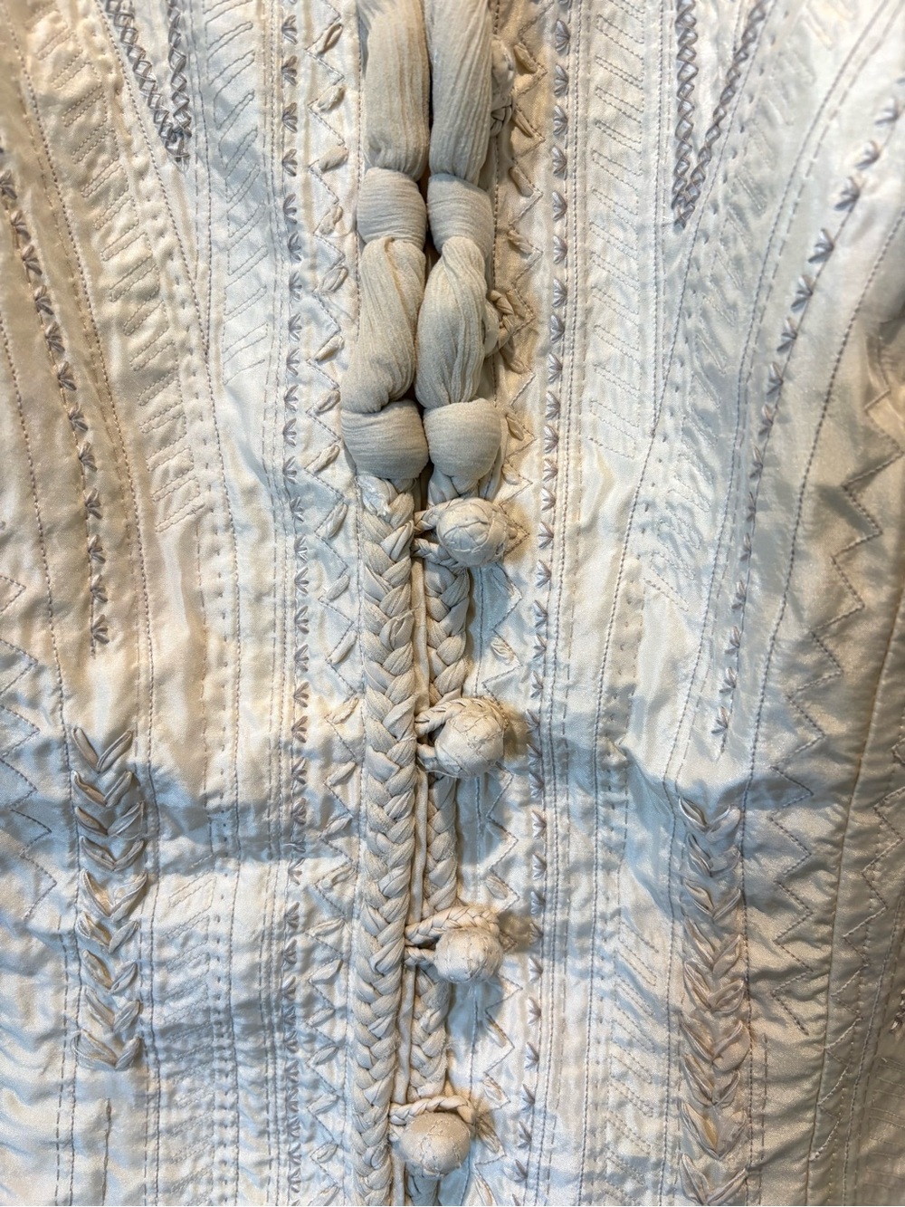 Elie Tahari Cream Quilted Detail Jacket - Picture 5 of 12